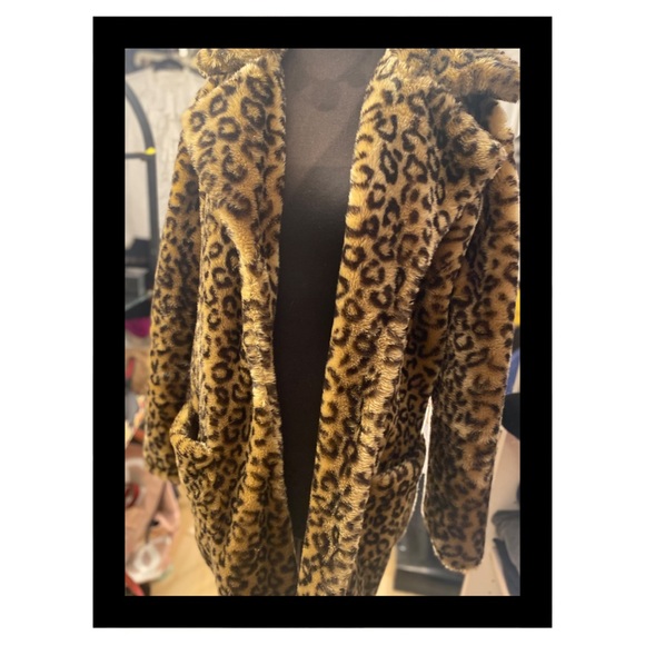 Leopard coat❌sold❌ - Picture 3 of 16